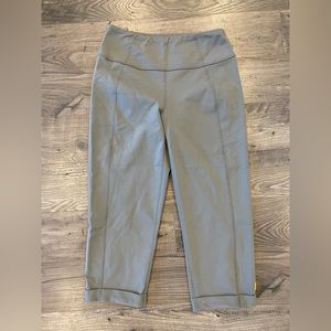 Lucy Activewear Capris Size Small